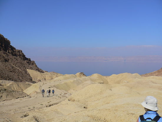 im steinzeitlichen Flußbett des Wadi Mujib