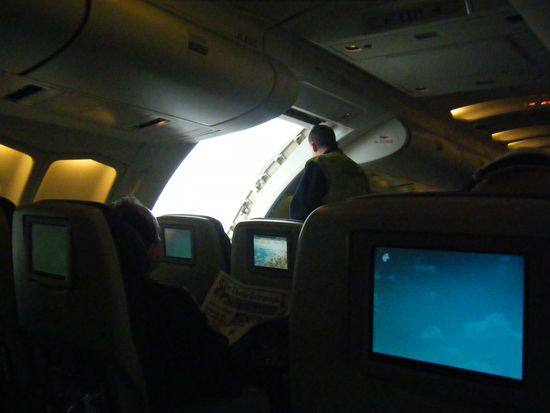 Und plätzlich geht der Notausgang auf.