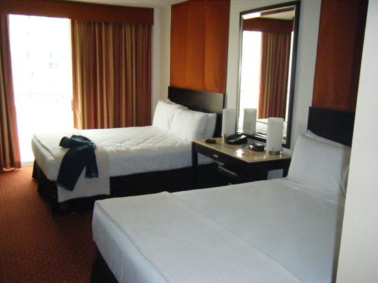 Also in welchem Bett ich wohl schlafen werde weiß ich noch nicht. Aber ich denke in dem "Fenster-Bett"