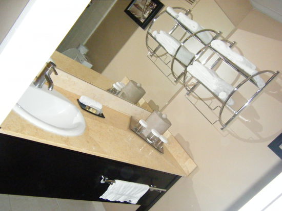 Super sauberes Bad. Also ein echter Glücksgriff dieses Hotel