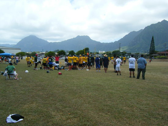 die footballmannschaft meines gastbruders in der halbzeit.