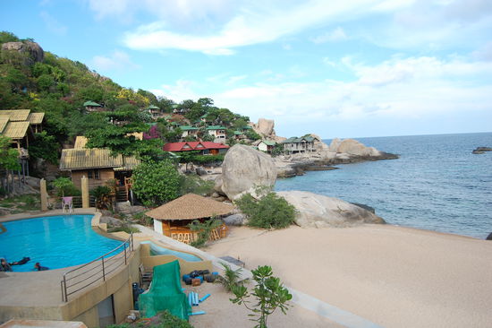 ...der Strand nach links.