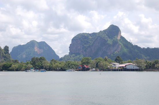 Ankuft mit der Faehre in Krabi.