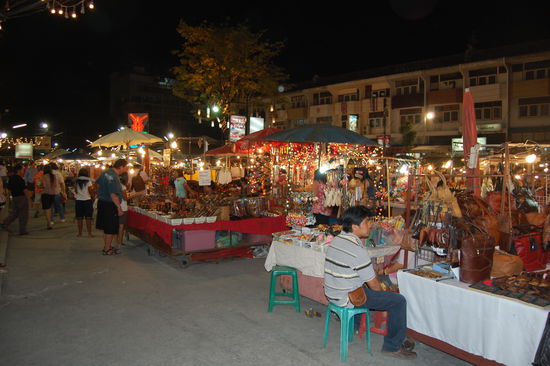 Abends auf dem Nightbazar.
