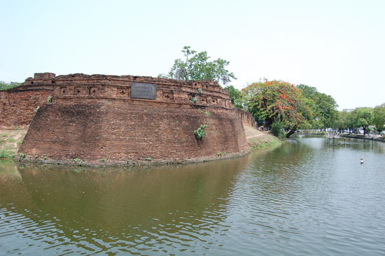 Reste der alten Stadtmauer.