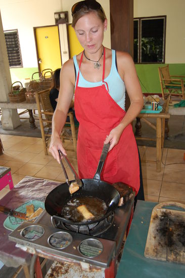 Und ich back sie in heissem Öl knusprig.