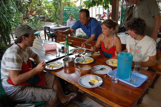 Der letzte Gang wird genossen und wieder geht ein schöner Tag zu ende.