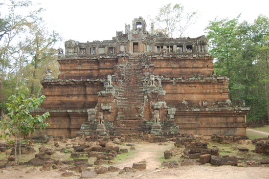 Eine der vielen Ruinen.