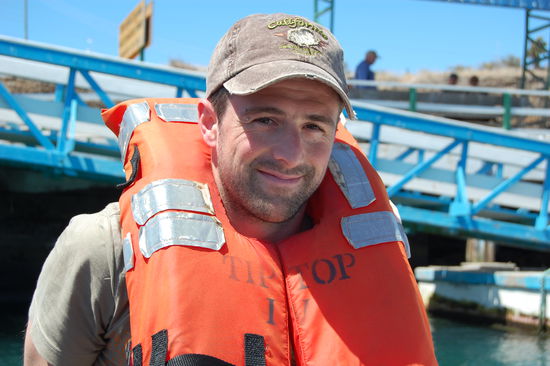 Diese schicken Westen mussten wir IMMER auf den Dingis tragen.