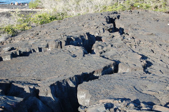 Risse in den uralten Lawaplatten