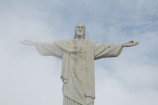 Endlich bricht die Wolkendecke auf, leider nur fuer kurze Zeit.