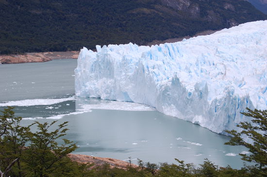 Die Suedseite des Gletschers...