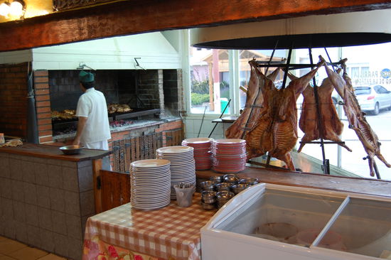 Abends waren wir mal wieder Fleisch essen, also ich weniger, Stefan dafuer umso mehr 