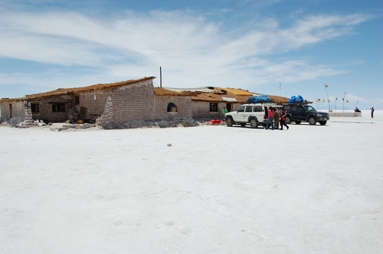 Das Salzhotel in welchem wir aber nicht uebernachtet haben (zum Glueck, weil die Klos da richtig ekelig waren).