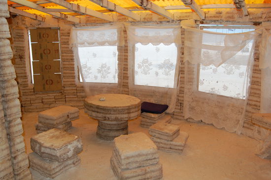 Hier ist wirklich alles aus Salz gebaut, ausser die Klos 