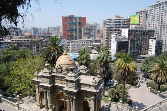 Blick vom Park in die Stadt.