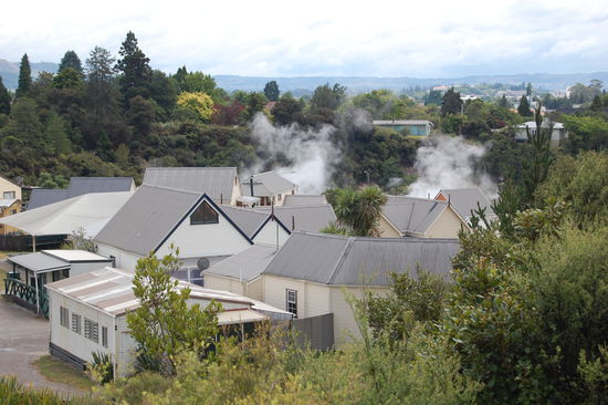 Ueberall dampft es...