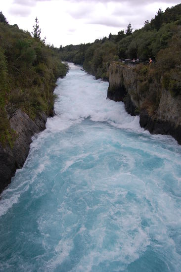 Die Huka Falls haben eine unglaubliche Farbe.
