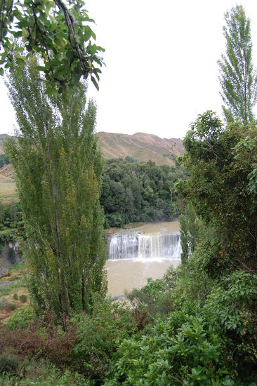 Die Raukawa Falls auf dem Weg nach Wellington.