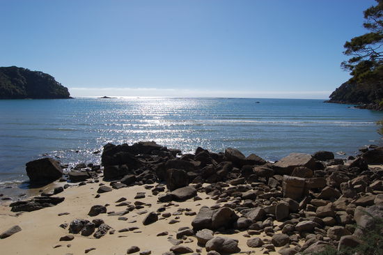 Auf dem Treck an wunderschoenen Buchten vorbei...