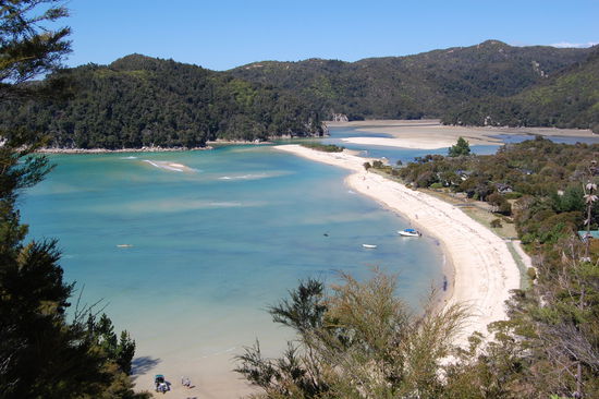 Hier war dann das erste Drittel geschafft und waere der Teil rechts oben nicht schon zu tief gewesen, haetten wir uns 4km Umweg sparen koennen.