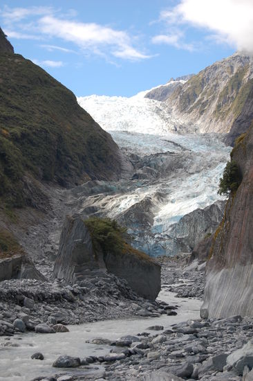 Wir kommen dem Gletscher naeher...
