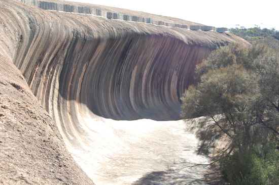 Sieht wirklich aus wie eine Welle und ist riesig.