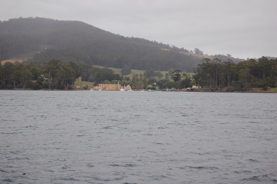 Blick auf Port Arthur vom Boot aus.