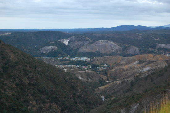 Blick auf Queenstown, eine alte Minenstadt, in welcher wir uebernachtet haben.