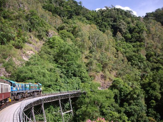 Zuerst mit der Scenic Railway hoch...