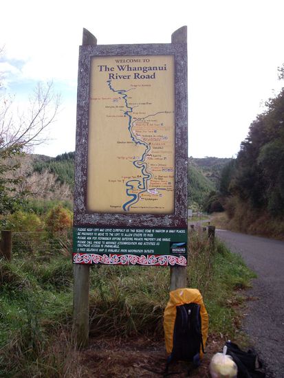 Standardgepaeck: Rucksack, Essensbeutel und das Handtaeschchen 