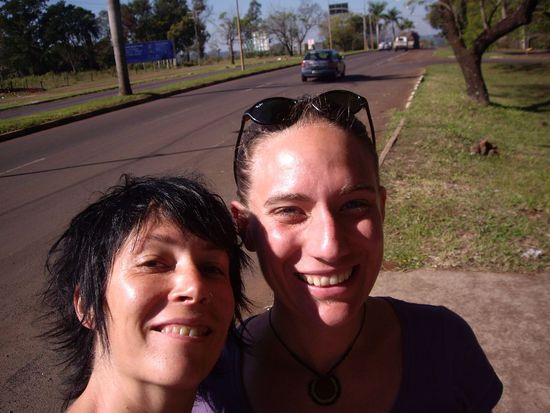 Tanja und Aurélie auf dem Weg nach...