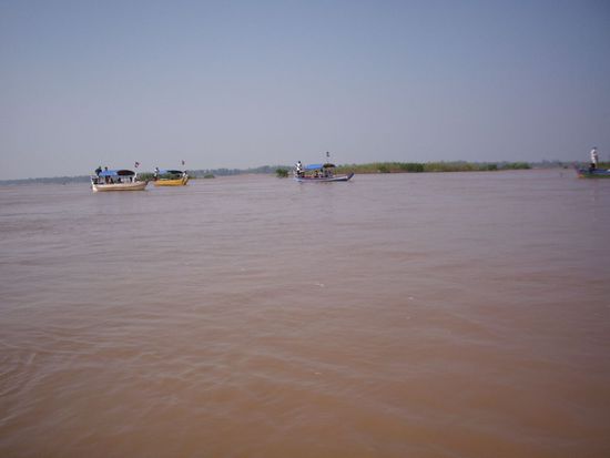 Dolphinwatching in Kratie