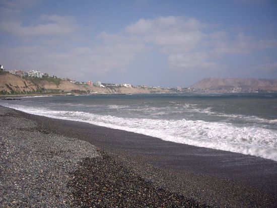 Dieses Foto ist schöner als die Wirklichkeit. Lima ist schrecklich!