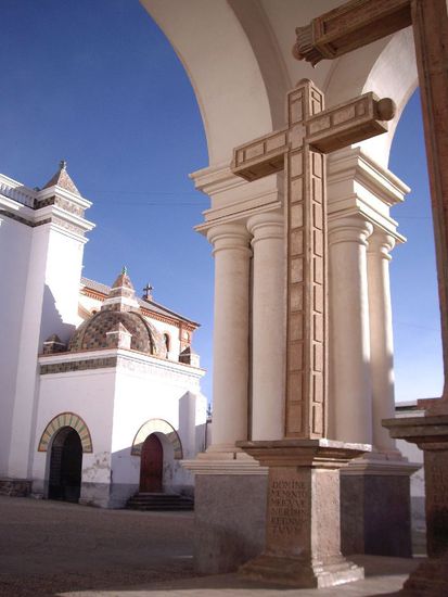 Ich bin ja nun wirklich kein Kirchenfan, aber die Kathedrale in Copacabana ist doch schick
