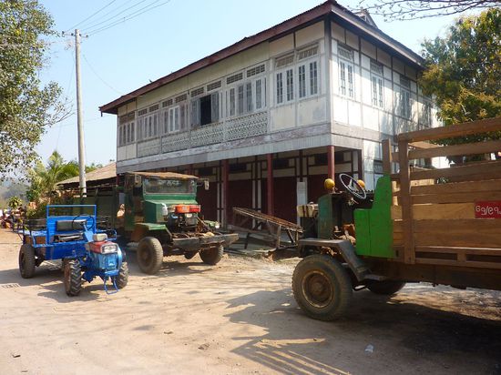 Traktormotoren als LKW's
