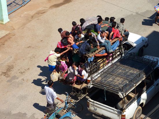 Public Transport. Hier heissen sie Pick-up's