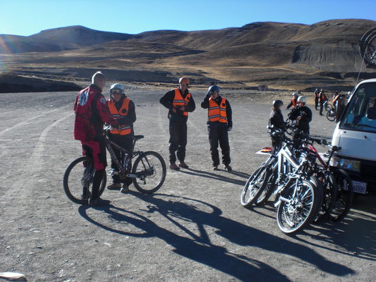Kurz vor der Abfahrt zum Camino de la Muerte!!