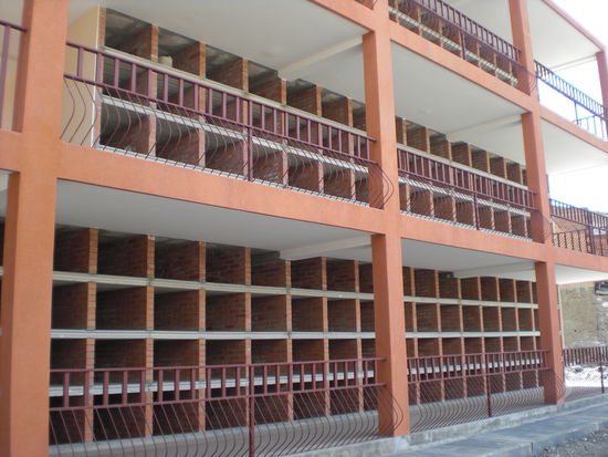 ungefähr so  ... ab in mauer sozusagen..