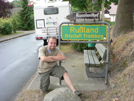 dobroi djen! aber keine dostoprimeltschatjelnosti am ort! (na wer erinnert sich?)