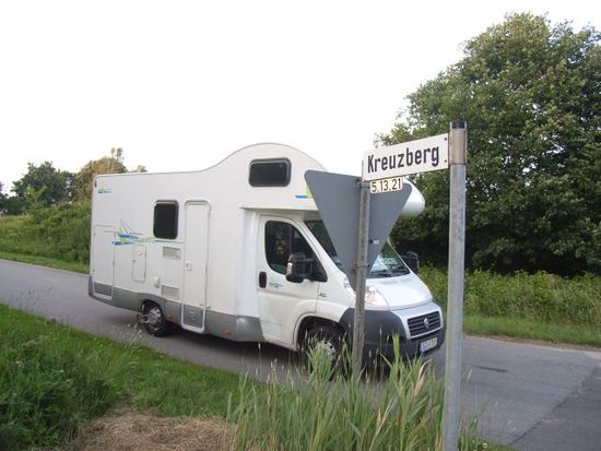 hier ist am 1.mai keine polizei... nicht mal de-eskalierer