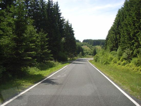 nochmal ne harzstraße - der harz ist übrigens voll mit motoradfahrern - deren eldorado zum fahren hab ich mir sagen lassen.