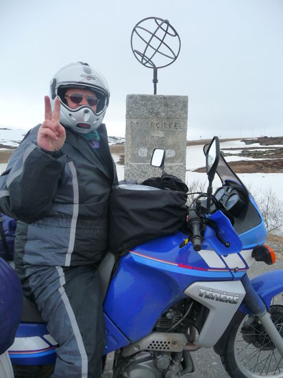 Am nördlichen Polarkreis vorbei