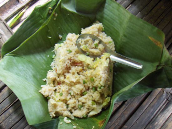 Mittagessen auf Bananenblatt