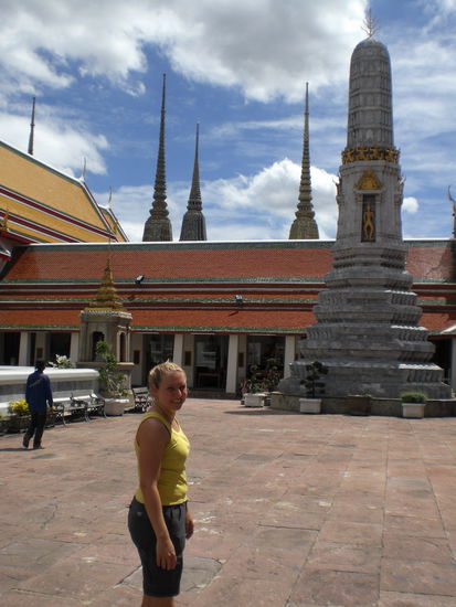 Vor dem Wat Po