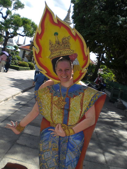 Vor dem Wat Arun