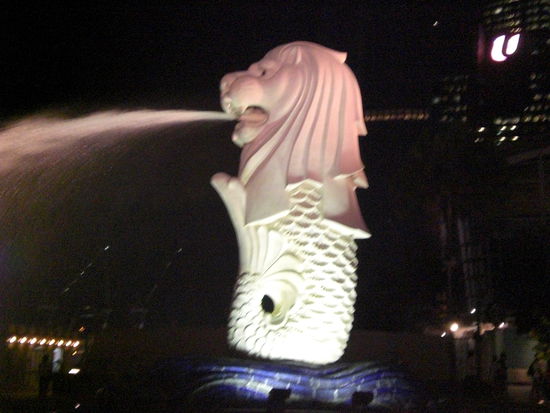 Das Wahrzeichen von Singapur der Löwenfisch