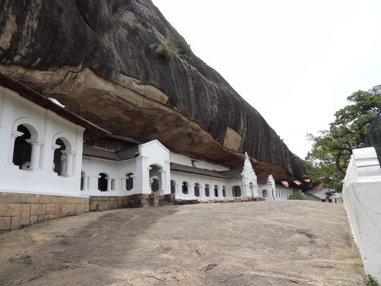 Höhlentempel (einzelne Grotten) in Dambulla