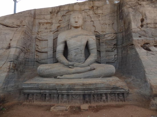 Die Gal Vihara Buddahs in Polonnaruwa