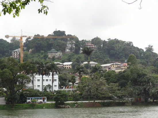 Ganz oben links wohnen wir